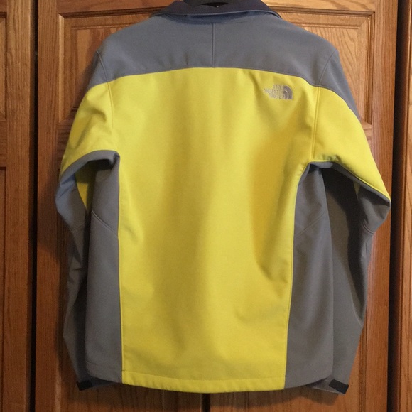 Gray North Face Jacket - Picture 5 of 5